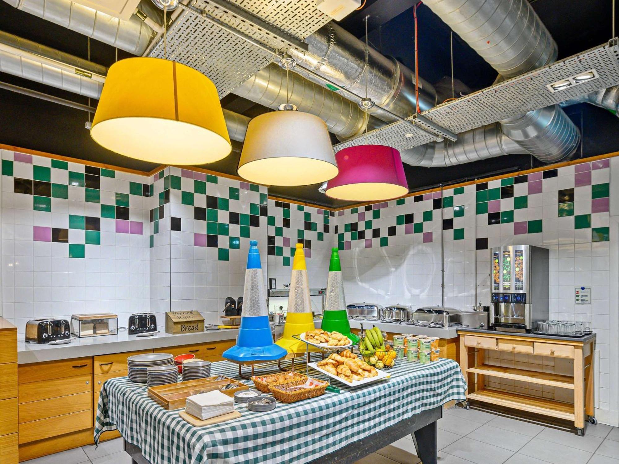 Ibis Styles Glasgow Centre George Square Екстер'єр фото